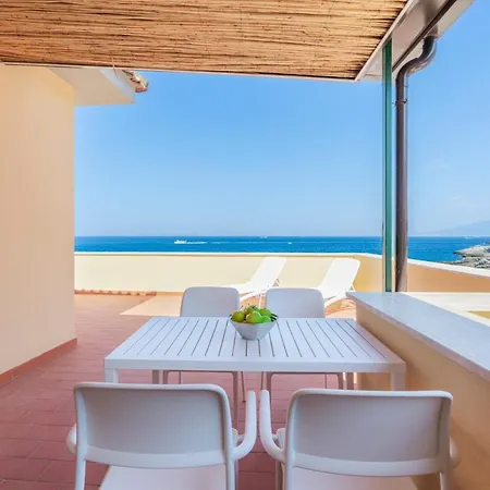 Puolo Seaside 2 *