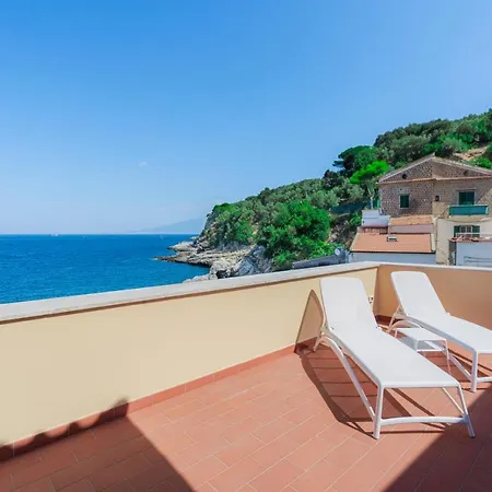 Puolo Seaside 2